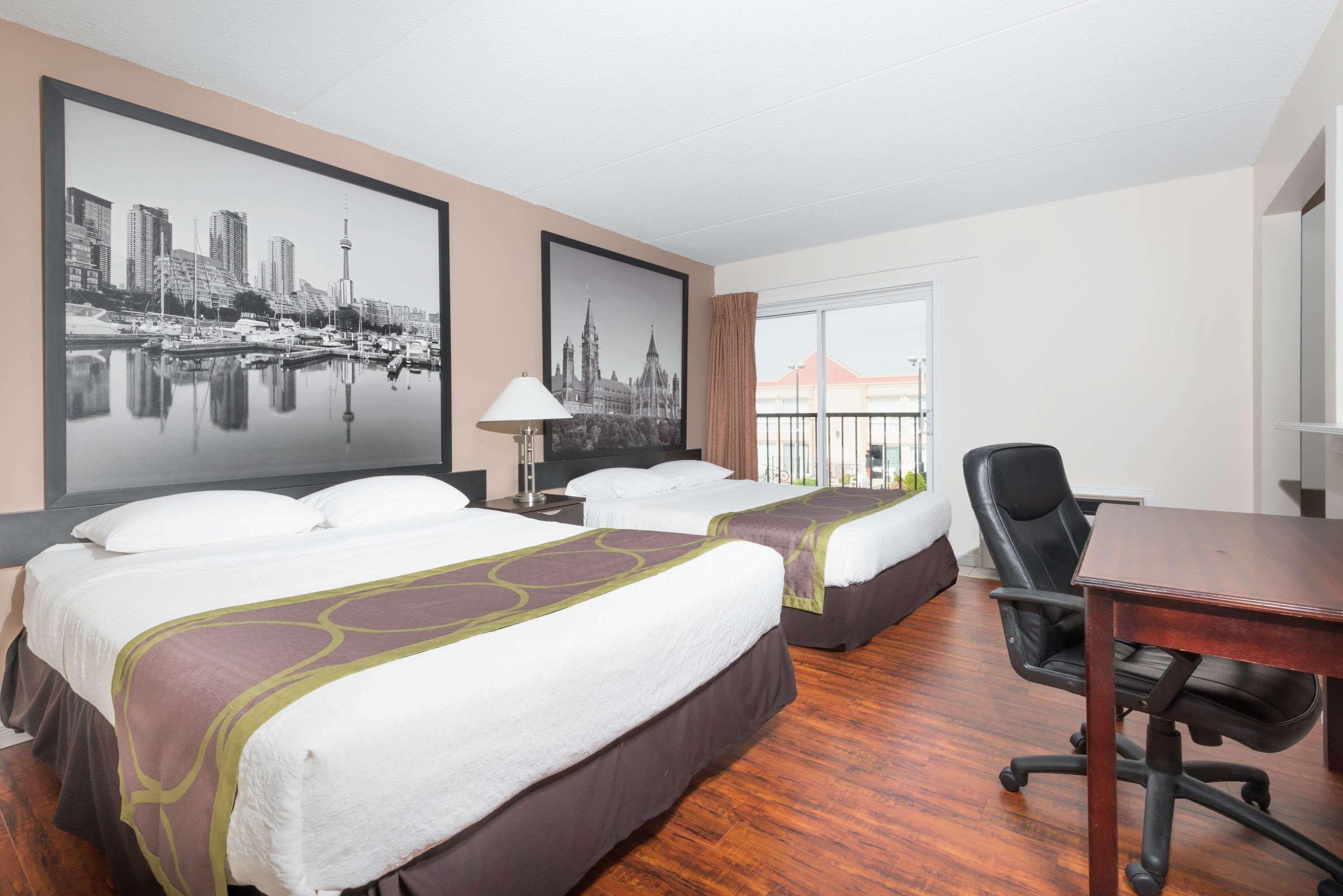 Super 8 By Wyndham Cambridge/Kitchener/Waterloo Area Hotel Екстериор снимка